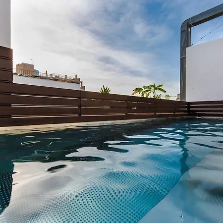 Terreno Suites アパートホテル 4*