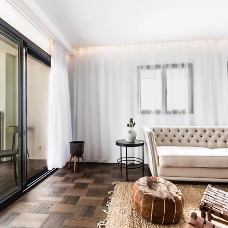 Terreno Suites