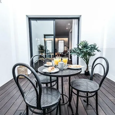 Terreno Suites 4*