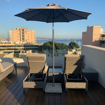 アパートホテル Terreno Suites 4*
